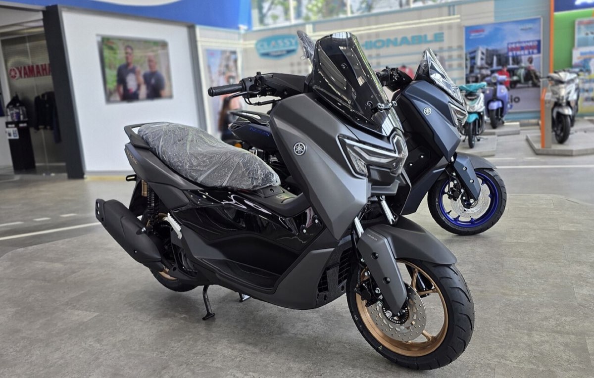 Yamaha NMax 155 — le confort sport, livré à la villa