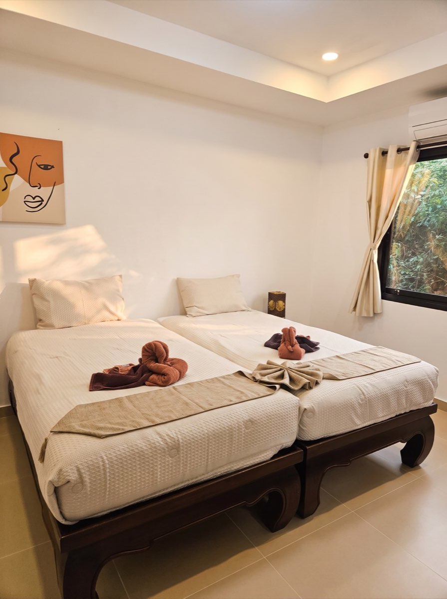 Chambre twin côté jardin